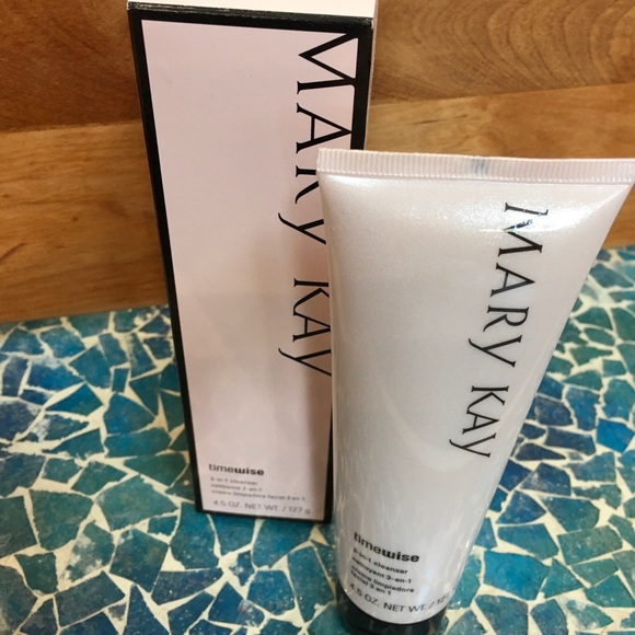 Mary Kay Timewise Skincare cleanser 3 in 1 Combination to Oily Skin - Picture 1 of 5
